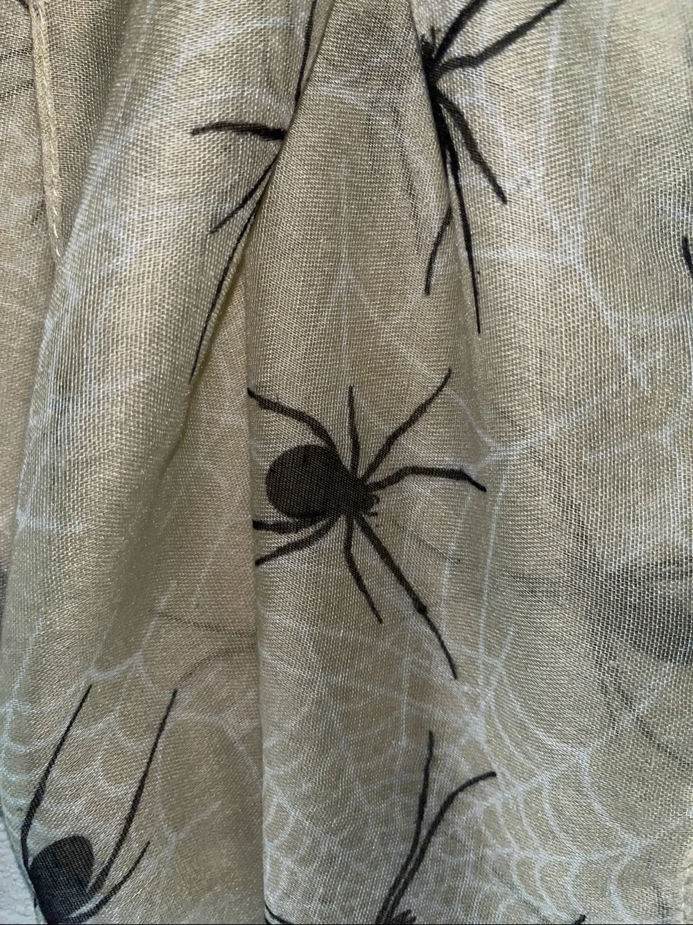 Halloween Sheer Beige Spider-Print Wrap  Scarf  Novelty print 36” x 70” NWOT